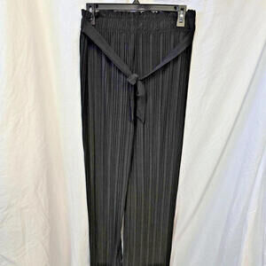 New Look XL Black Pleated Minimalist Casual‎ Barrel Leg Pants